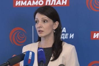 Tepić: U telefonu Palminog saradnika snimci nagih maloljetnica Tepić: U telefonu Palminog saradnika snimci nagih maloljetnica