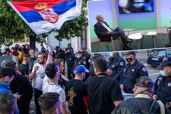 Milorad Popović za Briefing: Na djelu je brutalna srbizacija Crne Gore! I Porfirije, kojega mnogi Hrvati cijene, skinuo je janjeću kožu Milorad Popović za Briefing: Na djelu je brutalna srbizacija Crne Gore! I Porfirije, kojega mnogi Hrvati cijene, skinuo je janjeću kožu