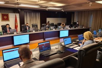 Vlada usvojila Informaciju o stvaranju uslova za sprovođenje popisa stanovništva Vlada usvojila Informaciju o stvaranju uslova za sprovođenje popisa stanovništva