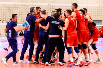 Bečić čestitao odbojkašima i stručnom štabu: Vaši izvanredni sportski rezultati predstavljaju uspjeh cijele države Bečić čestitao odbojkašima i stručnom štabu: Vaši izvanredni sportski rezultati predstavljaju uspjeh cijele države