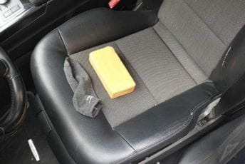 Crnogorski državljanin uhapšen u Kraljevu, prevozio kilogram heroina Crnogorski državljanin uhapšen u Kraljevu, prevozio kilogram heroina