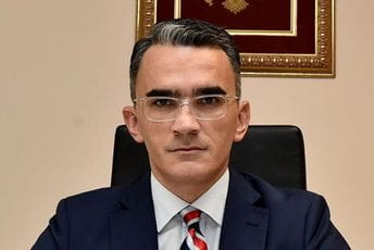 DIK: Prihvaćena lista Vladimira Leposavića DIK: Prihvaćena lista Vladimira Leposavića