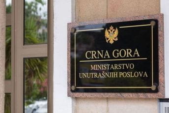 MUP: Nije tačno da smo potrošili više od planiranog u periodu prije parlamentarnih izbora, plan potrošnje se svakomjesečno mijenjao