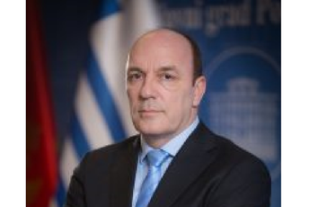 Kemal Grbović podnio ostavku na mjesto potpredsjednika podgoričkog odbora Bošnjačke stranke Kemal Grbović podnio ostavku na mjesto potpredsjednika podgoričkog odbora Bošnjačke stranke