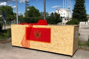 Najveća crnogorska zastava stigla u Crnu Goru Najveća crnogorska zastava stigla u Crnu Goru