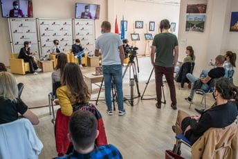 Važno govoriti o lezbofobiji i o stvarnim potrebama i interesima lezbejske zajednice Važno govoriti o lezbofobiji i o stvarnim potrebama i interesima lezbejske zajednice