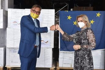 Crna Gora dobila od Njemačke 72 hiljade brzih antigenskih testova Crna Gora dobila od Njemačke 72 hiljade brzih antigenskih testova