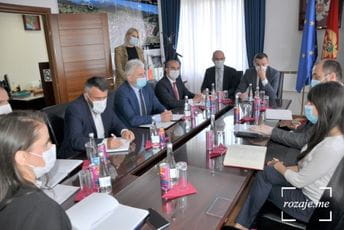 Stijović u Rožajama: Direktna podrška domaćinstvima za formiranje i unapređenje stočnih fondova Stijović u Rožajama: Direktna podrška domaćinstvima za formiranje i unapređenje stočnih fondova