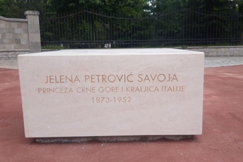 Vuković: Sve spremno za postavljanje spomenika Jeleni Petrović Savoja Vuković: Sve spremno za postavljanje spomenika Jeleni Petrović Savoja