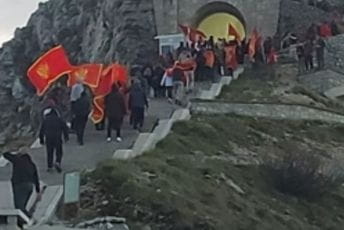 Neki nijesu mogli čekati śutra- već su na Lovćenu Neki nijesu mogli čekati śutra- već su na Lovćenu