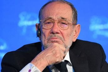 Gledajte naprijed jer je istorija već na vaša ramena stavila dovoljno tereta Gledajte naprijed jer je istorija već na vaša ramena stavila dovoljno tereta