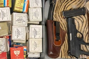 U Srbiji uhapšeno šest osoba osumnjičenih da su članovi grupe Veljka Belivuka U Srbiji uhapšeno šest osoba osumnjičenih da su članovi grupe Veljka Belivuka