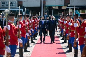 Pojedinci u novoj vlasti pokazuju iste tendencije kao njihovi prethodnici Pojedinci u novoj vlasti pokazuju iste tendencije kao njihovi prethodnici