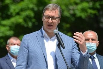Vučić: Nikada se nećemo odreći podrške našem narodu u Crnoj Gori Vučić: Nikada se nećemo odreći podrške našem narodu u Crnoj Gori