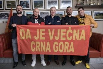 Glas podrške dijaspore Crnoj Gori Organizacioni komitet: Hajro Erović, Kemo Murić, Enver Korać, Amel Hadrović i Erdan Monić