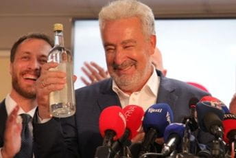 Zdravko protiv rakije Zdravko protiv rakije