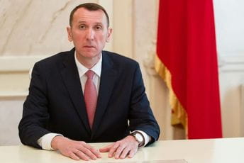 Novović: Vlada ostavila policiju bez službenih auta, i ugrozila bezbjednost svih građana Novović: Vlada ostavila policiju bez službenih auta, i ugrozila bezbjednost svih građana