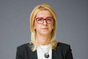 Pribilović: Izvještaj EK kritikovao partijska zapošljavanja aktuelne vlasti Pribilović: Izvještaj EK kritikovao partijska zapošljavanja aktuelne vlasti