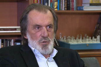 Vuk Drašković: Puna podrška Anteni i Darku Šukoviću, Draganu Bursaću i borbi koju vode Vuk Drašković: Puna podrška Anteni i Darku Šukoviću, Draganu Bursaću i borbi koju vode