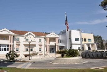 Ambasada SAD: Očekujemo da vlasti u CG privedu pravdi one koji targetiraju novinare Ambasada SAD: Očekujemo da vlasti u CG privedu pravdi one koji targetiraju novinare