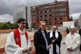 U Berlinu počela gradnja objekta u kojem će biti crkva, sinagoga i džamija U Berlinu počela gradnja objekta u kojem će biti crkva, sinagoga i džamija