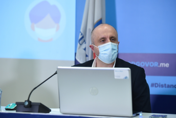 Nove mjere: Ugostiteljski objekti radiće do ponoći, muzika uživo do 23 sata Nove mjere: Ugostiteljski objekti radiće do ponoći, muzika uživo do 23 sata