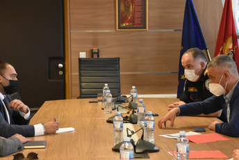 Jačanje saradnje Crne Gore i Velike Britanije u oblasti granične bezbjednosti Jačanje saradnje Crne Gore i Velike Britanije u oblasti granične bezbjednosti