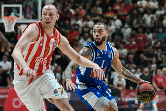 Poluvrijeme: Plavi na minus pet Poluvrijeme: Plavi na minus pet