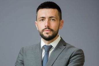 Živković: Razumijemo nervozu Abazovića, ali nije valjda da Vlada nema podršku parlamentarne većine?! Živković: Razumijemo nervozu Abazovića, ali nije valjda da Vlada nema podršku parlamentarne većine?!