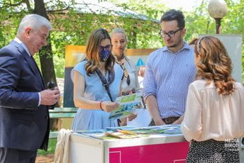 Sajam evropskih projekata održan kod Dvorca Petrovića na Kruševcu Sajam evropskih projekata održan kod Dvorca Petrovića na Kruševcu