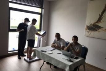 Testirana seniorska fudbalska reprezentacija Kosova Testirana seniorska fudbalska reprezentacija Kosova