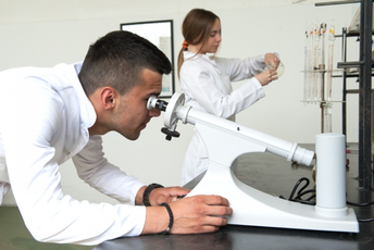 Sve više zainteresovanih srednjoškolaca za Metalurško-tehnološki fakultet Sve više zainteresovanih srednjoškolaca za Metalurško-tehnološki fakultet