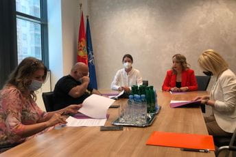 Podržana 22 medijska projekta za kreiranje edukativno-informativnih sadržaja o procesu vakcinacije protiv korona virusa Podržana 22 medijska projekta za kreiranje edukativno-informativnih sadržaja o procesu vakcinacije protiv korona virusa