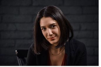 Za magistrantkinju FDU Jelenu Laban najbolje nagrade na internacionalnim scenskim takmičenjima Za magistrantkinju FDU Jelenu Laban najbolje nagrade na internacionalnim scenskim takmičenjima