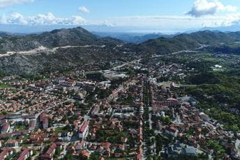 UP: Zbog incidenata na Cetinju prekršajne prijave još protiv 43 osobe UP: Zbog incidenata na Cetinju prekršajne prijave još protiv 43 osobe