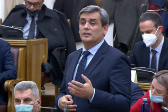 Mustafić se povlači, Ibrahimović jedini kandidat za predsjednika Mustafić se povlači, Ibrahimović jedini kandidat za predsjednika