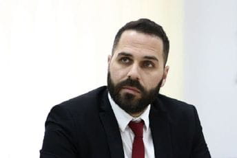 Čelanović: Država te zove Čelanović: Država te zove