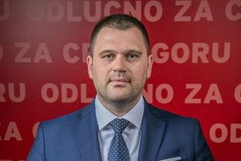 Anđušić: Za nekoliko mjeseci tri najbliža saradnika napustila ministarku Bratić Anđušić: Za nekoliko mjeseci tri najbliža saradnika napustila ministarku Bratić