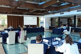 Uz podršku institucija mladi odlučnije da se suprotstave nasilnom ekstremizmu i radikalizmu Uz podršku institucija mladi odlučnije da se suprotstave nasilnom ekstremizmu i radikalizmu