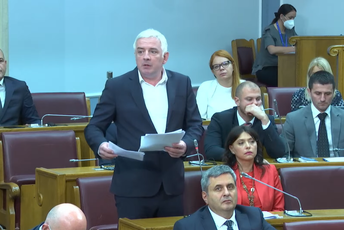 Vučurović: Đukanović danas u Hrvatskoj najviše ličio na Sekulu Drljevića Vučurović: Đukanović danas u Hrvatskoj najviše ličio na Sekulu Drljevića