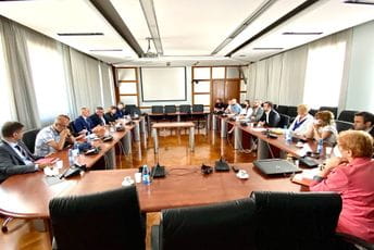 Ministarstvo finansija i advokati nastavljaju dogovore Ministarstvo finansija i advokati nastavljaju dogovore