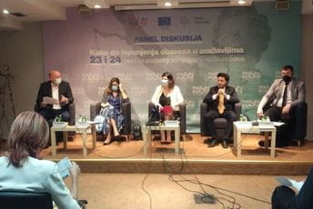 Popa: Bez napretka u poglavljima 23 i 24, nemoguće dalje nastaviti evropski put; Abazović: Arogantno bi bilo reći da do 2025. možemo u EU Popa: Bez napretka u poglavljima 23 i 24, nemoguće dalje nastaviti evropski put; Abazović: Arogantno bi bilo reći da do 2025. možemo u EU