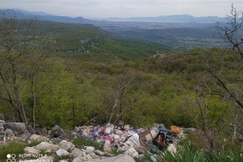 U vodama suze Evrope pronašli automobilske gume, najlonske kese, boce… U vodama suze Evrope pronašli automobilske gume, najlonske kese, boce…