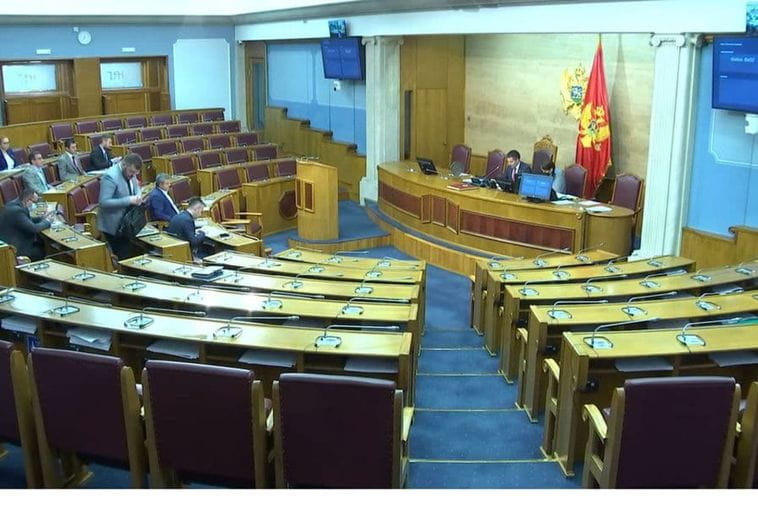 Vuksanović-Stanković: Ako Bećir izabere Mladića i Karadžića za dobitnike, građanske partije da organizuju akciju prikupljanja smeća Vuksanović-Stanković: Ako Bećir izabere Mladića i Karadžića za dobitnike, građanske partije da organizuju akciju prikupljanja smeća