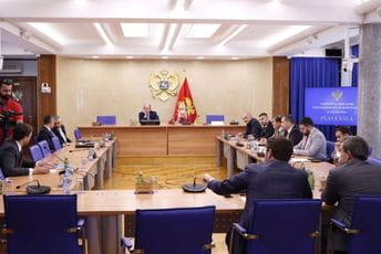 DF zbog premijera blokira izbor Vukšića Sa sjednice Odbora na koju nijesu došli Krivokapić i Vukšić