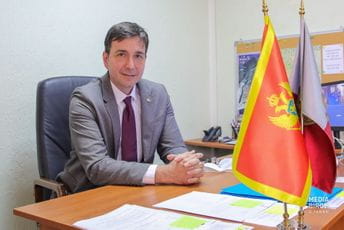 Kotor: Značajan pad broja izletnika, noćenja na nivou od 40 do 50 odsto u odnosu na 2019. Kotor: Značajan pad broja izletnika, noćenja na nivou od 40 do 50 odsto u odnosu na 2019.