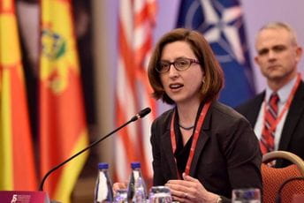 Zvaničnica Pentagona: Beograd da poštuje suverenitet Crne Gore Zvaničnica Pentagona: Beograd da poštuje suverenitet Crne Gore