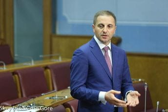 Šehović: Ne predstoji nam borba za promjenu vlasti nego za odbranu civilizacijskih vrijednosti Šehović: Ne predstoji nam borba za promjenu vlasti nego za odbranu civilizacijskih vrijednosti