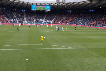 Češka pobijedila Škotsku, gol Šika sa polovine terena Češka pobijedila Škotsku, gol Šika sa polovine terena