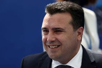 Zaev na samitu NATO: Ostavljanje vakuuma u našem dijelu Evrope nije opcija Zaev na samitu NATO: Ostavljanje vakuuma u našem dijelu Evrope nije opcija